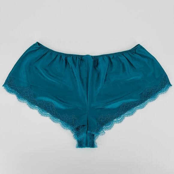 Victoria's Secret Women's Green Satin Sleep Shorts/Boxers with Lace - Size S NWT - Picture 1 of 10